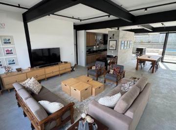e4zv9502owizmjvjmjdkmgey_md · Casa com 3 suítes a venda no  Condomínio Residencial Montserrat Urbanova
