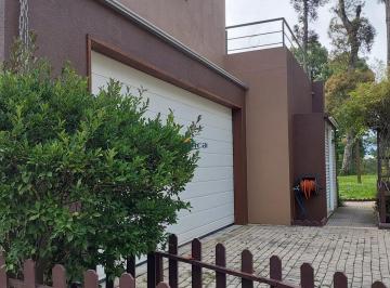 Foto 01 · Chácara à venda no Centro de Campo Alegre-SC: 4 quartos, 1 suíte, 2 salas, 4 banheiros, 2 vagas de g