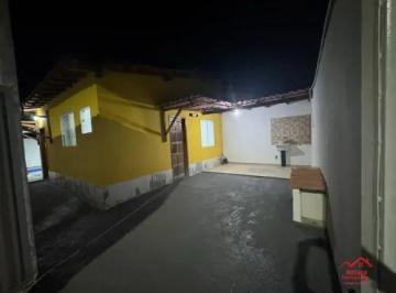 Casa · 350m² · 1 Quarto · 1 Vaga · Casa com 2 Quartos e Piscina para Aluguel em Maricá RJ por R$ 2.400/mês