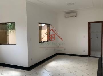 Casa · 218m² · 3 Quartos · 2 Vagas · Casa à venda no bairro Iporanga - Sete Lagoas/MG