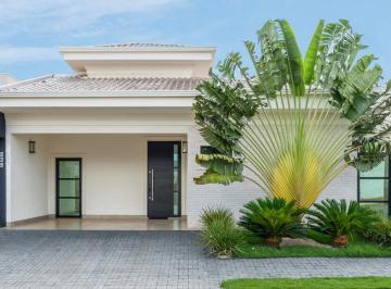 Casa · 156m² · 3 Quartos · 2 Vagas · Casa em Condomínio Exclusiva com 3 Quartos (1 Suíte) em Costa Leste, Três Lagoas