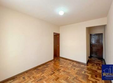 Apartamento · 80m² · 3 Quartos · 1 Vaga · Apartamento 3 quartos, 80m², 1 vaga livre e coberta, andar alto e com portaria 24h, no Barro Preto.
