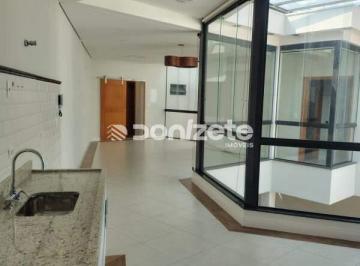 Casa · 400m² · 5 Quartos · 10 Vagas · Sobrado Comercial Frontal em Santo André – 5 Quartos, 10 Vagas