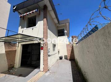 Casa · 296m² · 3 Quartos · 2 Vagas · Sobrado a venda Bairro Jardim Santo André – Residencial/Comercial, Financiamento Aceito