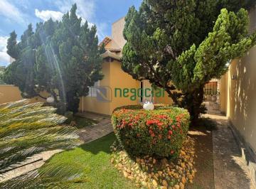 Casa · 299m² · 4 Quartos · 4 Vagas · Casa residencial à venda em Betim (Novo Guarujá) – 4 quartos, 1 suítes, 4 vagas, frente