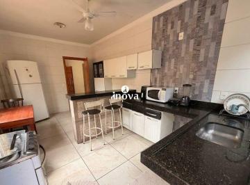 Casa · 164m² · 3 Quartos · 2 Vagas · Casa a venda, Bairro Uberaba I