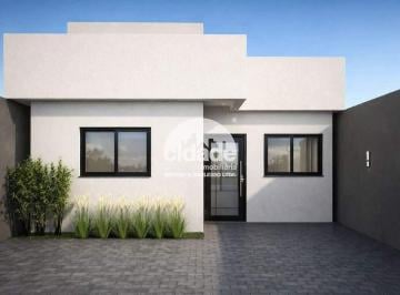 Casa · 90m² · 2 Quartos · 2 Vagas · Imóvel semi mobiliado, com muito conforto, praticidade e ótimo potencial de valorização.