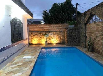 Casa · 536m² · 8 Quartos · 4 Vagas · Casa 3 andares, 7 suítes, piscina, lareira, área gourmet e 4 vagas