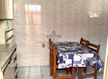 Casa · 150m² · 3 Quartos · 3 Vagas · Casa  - Monte Castelo - 150m² - 3 Dormitórios.