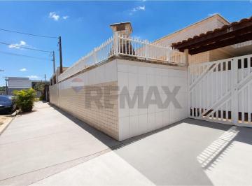 Casa · 70m² · 2 Quartos · 2 Vagas · Descubra seu refúgio em Peruíbe, SP!