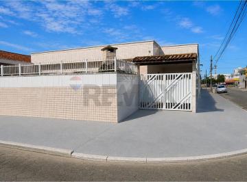 Casa · 70m² · 2 Quartos · 2 Vagas · Descubra seu refúgio em Peruíbe, SP!