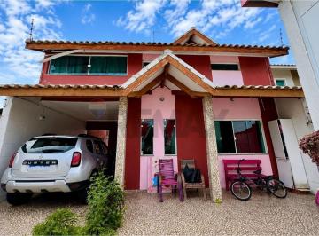Casa · 199m² · 5 Quartos · 4 Vagas · Sobrado com preço de oportunidade