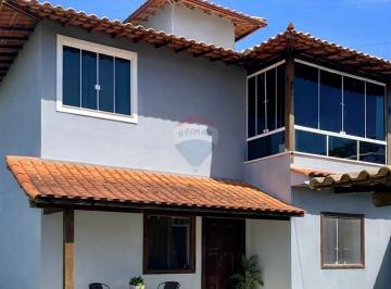 Casa · 200m² · 4 Quartos · 4 Vagas · À venda duas casas independentes com quintal no bairro José Gonçalves em Armação dos Búzios