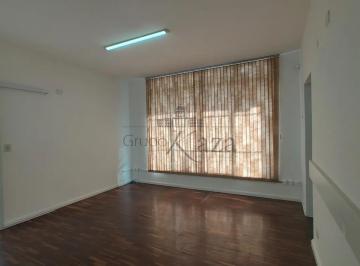 Casa · 340m² · 3 Quartos · 5 Vagas · Oportunidade - Casa - Jardim Paraíba - Jacareí - 3 Dormitórios - 340m².