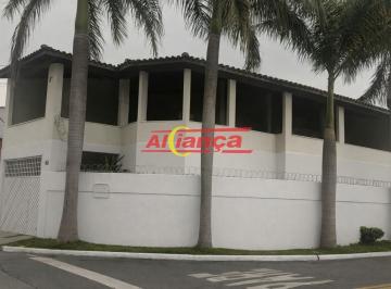 Casa · 170m² · 2 Quartos · 2 Vagas · Casa de esquina com excelente padrão e amplo espaço no Inocoop em Guarulhos