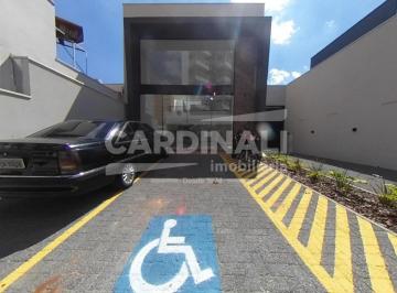 Comercial · 330m² · 6 Vagas · barracão no Centro de São Carlos.