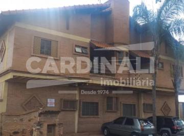 Apartamento · 32m² · 1 Quarto · Kit com ótima localização, próximo a Uniara, comércio e mercados.