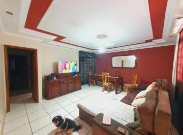 Casa · 200m² · 3 Quartos · 1 Vaga · Casa à venda com 175,95m² de área construída e 03 quartos, sendo 01 suíte no Bairro Dom Bernardo Jos