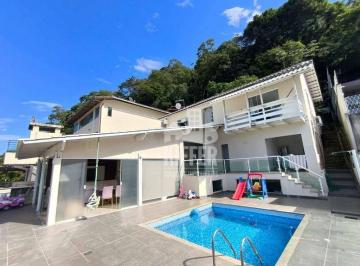 Casa de 4 quartos no Ubá Piratininga · Casa com 4 quartos à venda, 352 m² por R$ 1.390.000 - Piratininga - Niterói/RJ