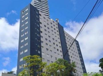 c917d6cfa27ed67d57e3a9d2375c35f87f7bccb7 · Apartamento com 1 dormitório para alugar, 33 m² por R$ 2.504,57/mês - Champagnat - Curitiba/PR