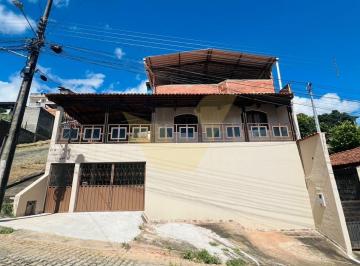 Casa · 121m² · 3 Quartos · 3 Vagas · Casa ampla no Bairro Nova Rio Branco