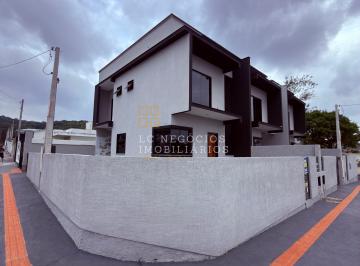 Casa · 90m² · 2 Quartos · 1 Vaga · Sobrado à venda no bairro Forquilhas - São José/SC