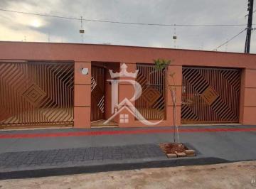 Casa · 143m² · 3 Quartos · 2 Vagas · Excelente Casa na Região Leste de Londrina Bairro Armindo Guazzi