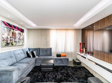 Casa · 217m² · 3 Quartos · 4 Vagas · Casa de Esquina à venda no Centro de Pinhais 3 Quartos com Suíte e Renda Extra