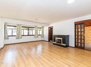 Casa · 220m² · 3 Quartos · 3 Vagas · Casa ampla com 4 quartos em terreno de 414 m² no Campo Comprido  rua sem saída