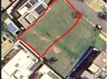 49512df0e8152bff5514d95d6eb137cbeab87204 · Terreno a Venda em Condominio Alphaville