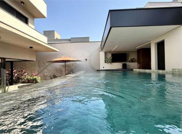 Casa · 254m² · 3 Quartos · 4 Vagas · Condomínio com 3 quartos à venda em Loteamento residencial e comercial villa d'aquila - SP