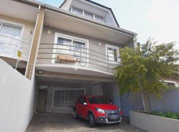 Casa · 239m² · 4 Quartos · 4 Vagas · Triplex com 4 quartos e ático no Uberaba