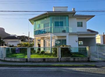 Casa · 472m² · 4 Quartos · 2 Vagas · Belissima Casa sobrado no Bairro Pedra Branca