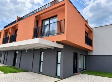 Casa · 120m² · 3 Quartos · 1 Vaga · Sobrado em condomínio com 3 quartos Bairro Pilarzinho