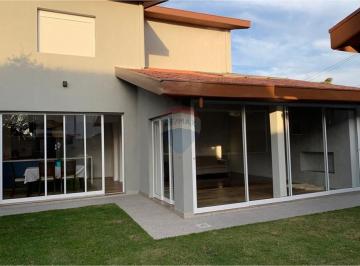 Casa · 200m² · 4 Quartos · 4 Vagas · Casa para Locação Condominio Colinas, reformada, 4 dormitórios
