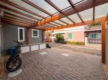 Foto 01 · Casa em Condomínio de Alto Padrão em Jacarepaguá, Rio de Janeiro - 4 Quartos, 1 Suíte, 157m² - Imper