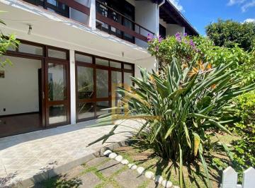 e9e086f79d9cc425cdec48a2e76ffedd36f73511 · Imóvel no Alto em Teresópolis: Casa com 4 Quartos em Condomínio com Infraestrutura de Clube