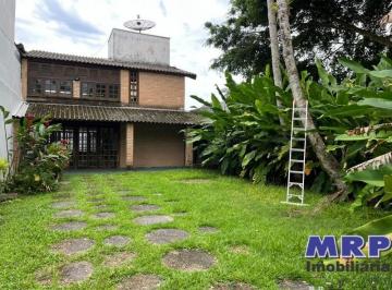 Foto 01 · Casa a venda em Ubatuba, na Praia da Maranduba com 3 quartos e aceita financiamento !