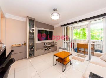 Apartamento de 3 quartos, Curitiba · Apartamento mobiliado (porteira fechada), 70m² útil, 03 quartos sendo uma suíte, 02 vagas.