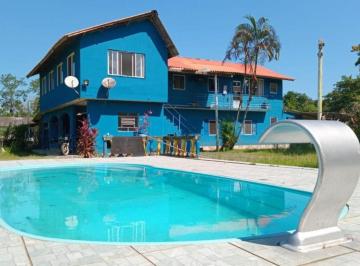 Rural de 5 quartos, Itanhaém · Chácara com 5 quartos e piscina em Itanhaém.