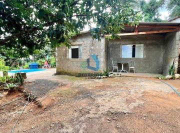 Rural de 2 quartos, Mairinque · LINDA CHÁCARA COM 1.100 M²!