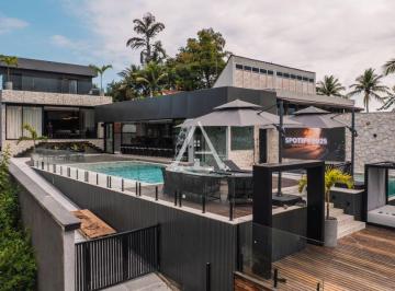 Casa de 6 quartos, Angra dos Reis · casa moderna c/ 6 Suítes e deck no canal