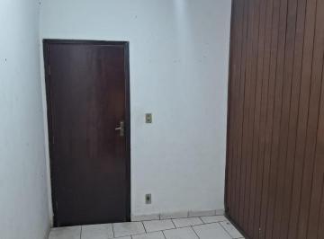Foto 01 · Loja comercial para locação: 1 sala, 1 banheiro, 44m² de área. Confira!