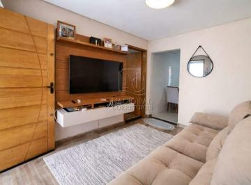 Casa · 95m² · 2 Quartos · 1 Vaga · Casa reformada à venda com quintal amplo e planejados no Jardim das Maravilhas.
