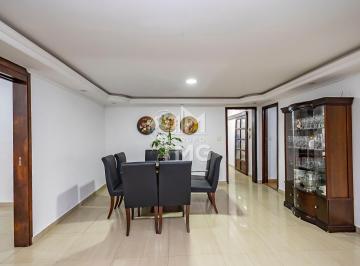 Casa de 3 quartos, Curitiba · Casa à venda por R$ 1.700.000 no Seminário - Curitiba/PR