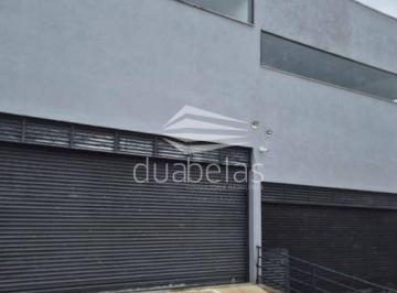Comercial · 334m² · 2 Vagas · Aluga-se um Ponto Comercial, na Zona Norte.
