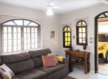 Casa · 228m² · 4 Quartos · 2 Vagas · Casa - 4 Qts - Área Externa - 107 m² - Barra do Rio - Itajaí/SC