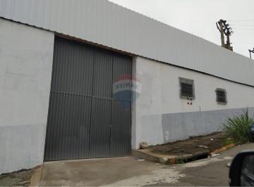 Comercial · 850m² · Locação de Galpão amplo com 850m2, entrada para caminhão,  na Vila Ideal