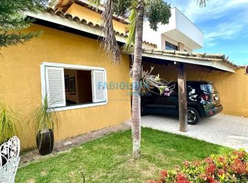 Foto 01 · Excelente casa em condomínio na Av. Priscila Dutra,