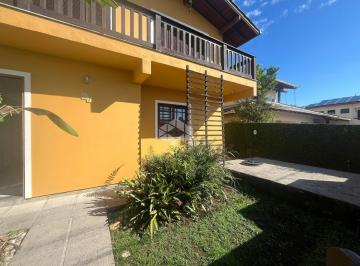 Casa · 270m² · 4 Quartos · 3 Vagas · CASA COM 4 QUARTOS SUÍTE QUINTAL EDÍCULA E 3 VAGAS NO BAIRRO CARIANOS EM FLORIANÓPOLIS